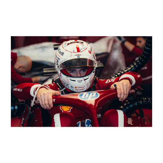 Scuderia Ferrari 1:5 Charles Leclerc helmet Japan GP